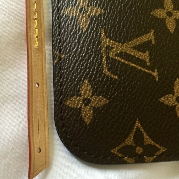 LOUIS VUITTON 2025 Neverfull MM Monogram Pochette Wristlet - 8/17/25 - Picture 11 of 14